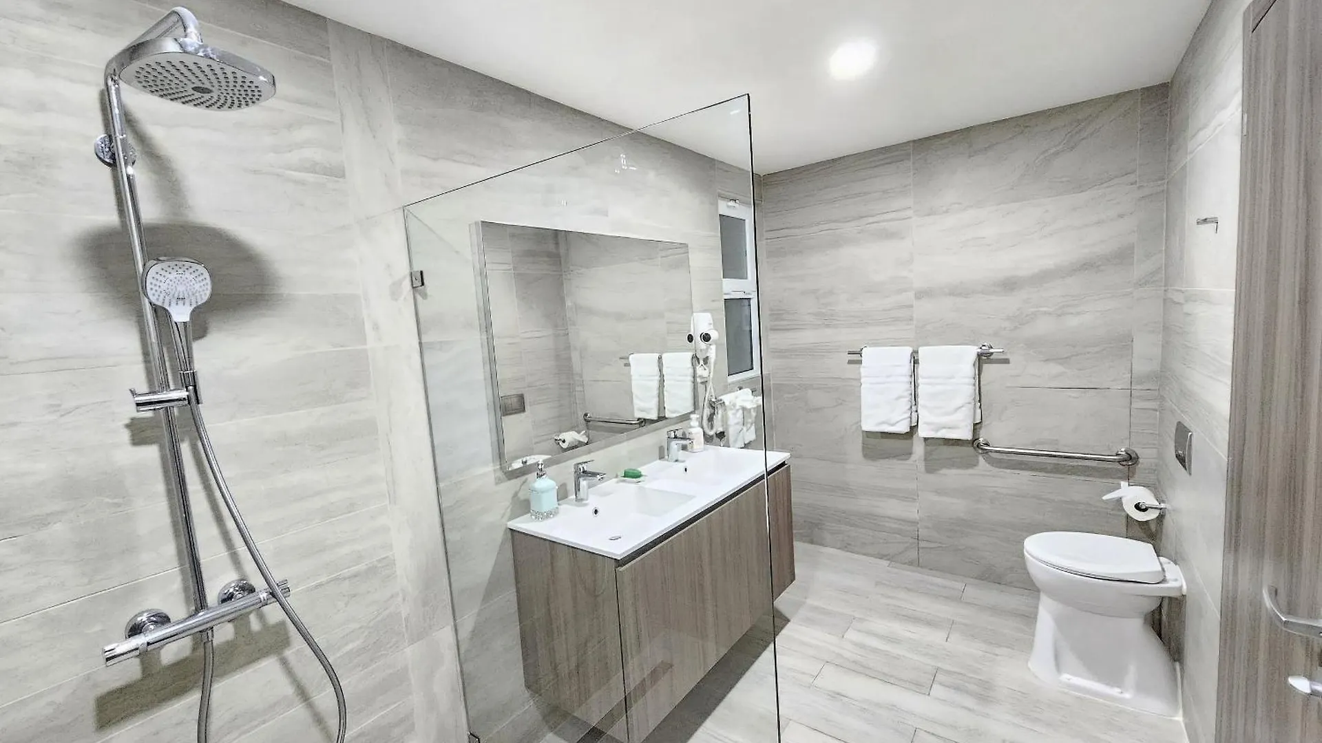 Melody 2Bdr Condo With Pool View In Coral Bay #2 蓬塔卡纳 0*,  多米尼加共和国